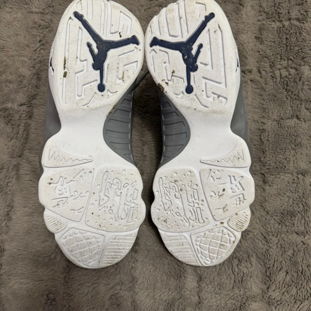Air Jordan Retro 9 Flint grey men’s size 9.5